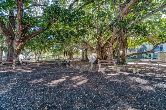 $275,000 | 269 Southampton Drive, Unit 303, Venice, FL 34293