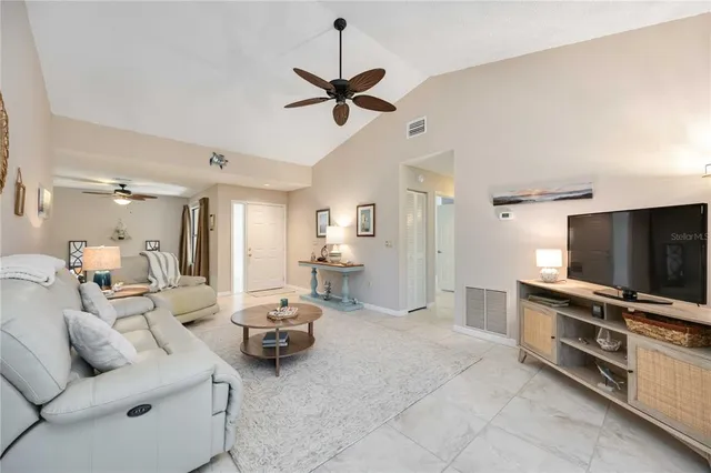 $275,000 | 269 Southampton Drive, Unit 303, Venice, FL 34293