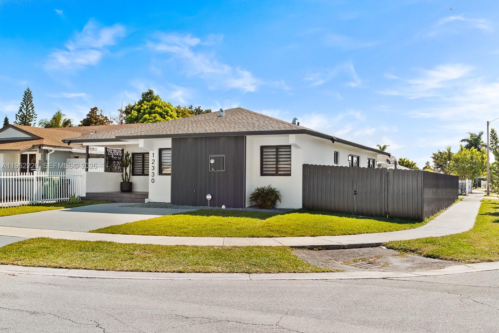 12330 Southwest 195th Terrace Miami, FL 33177 - Photo 12 of 36