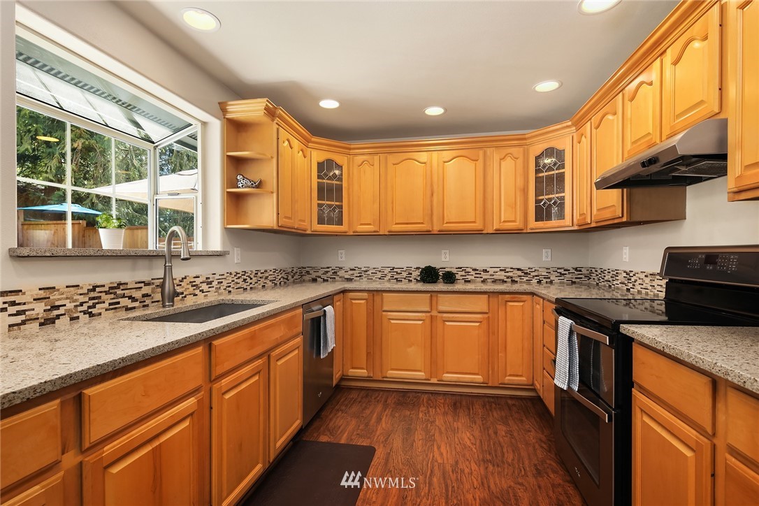 12638 177th Place Southeast Renton, WA 98059 - Photo 7 of 25 Gallery Image 7
