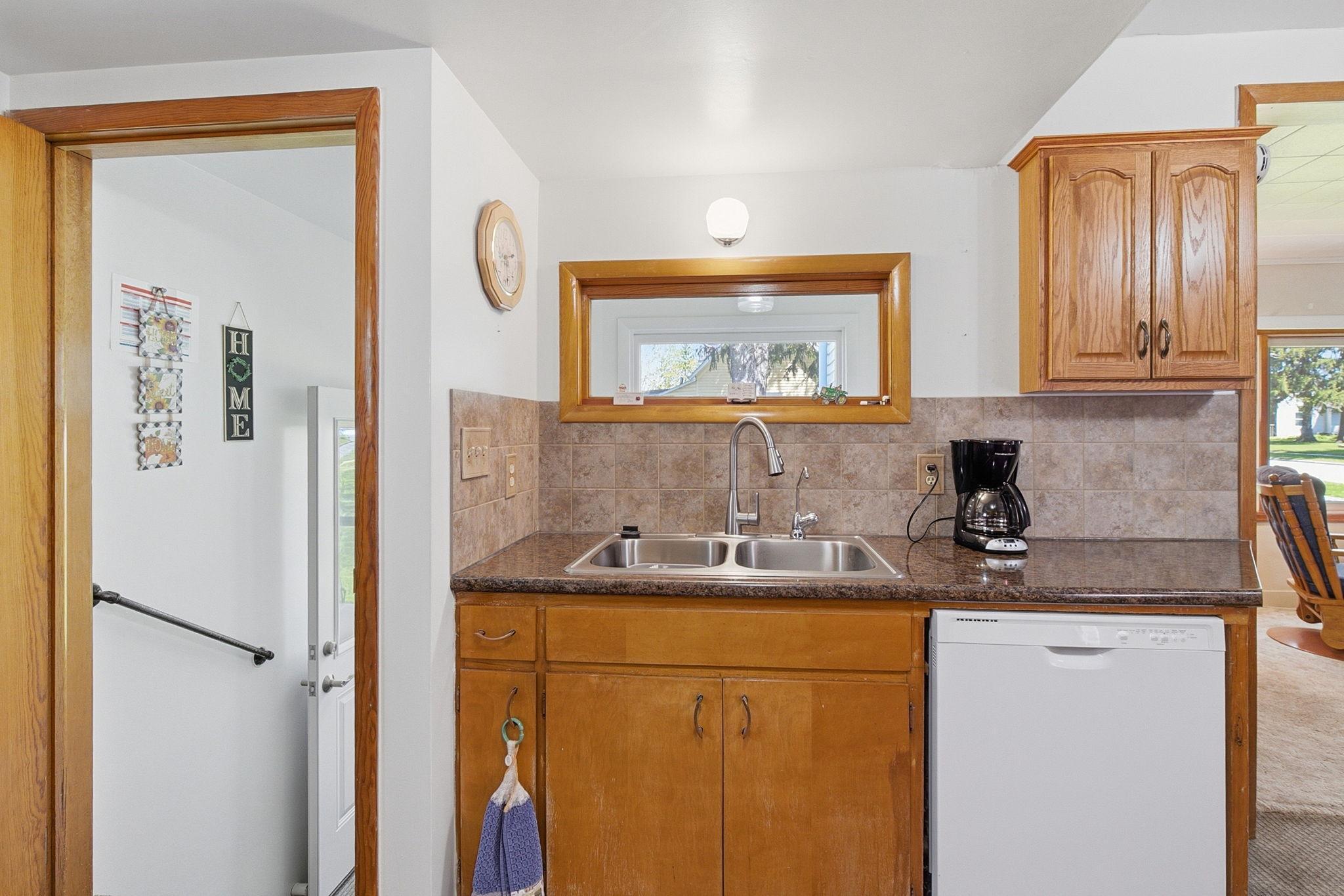 222 3rd Street Kenyon, MN 55946 - Photo 11 of 22