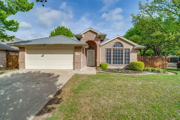$2,295 | 3821 Staghorn Circle North, Fort Worth, TX 76137