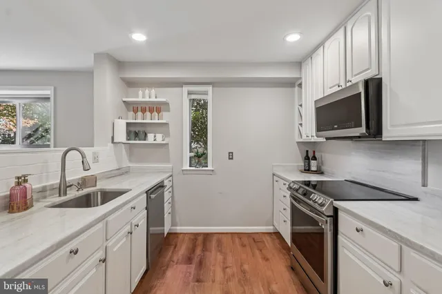 $500,000 | 3769 Persimmon Circle, Fairfax, VA 22031