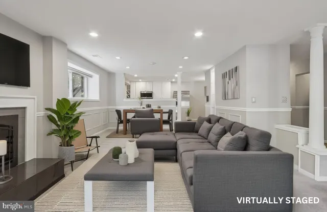 $500,000 | 3769 Persimmon Circle, Fairfax, VA 22031