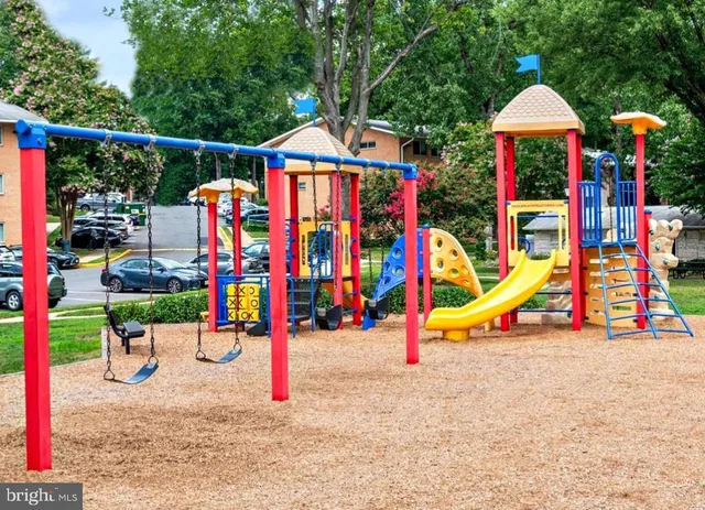 $500,000 | 3769 Persimmon Circle, Fairfax, VA 22031