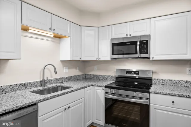 $284,900 | 194 Farrell Lane, Fredericksburg, VA 22401