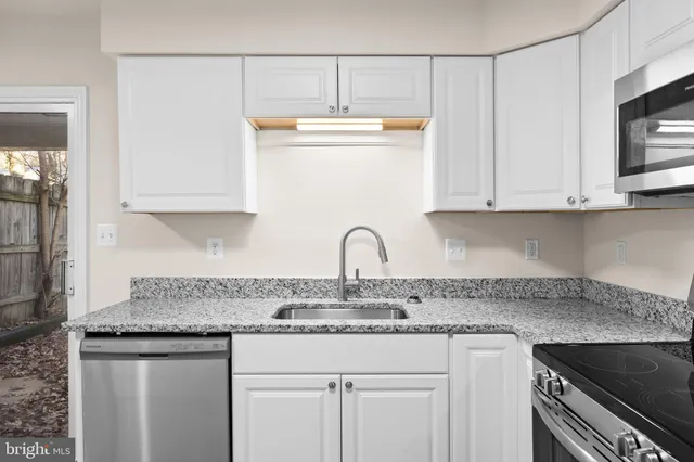 $284,900 | 194 Farrell Lane, Fredericksburg, VA 22401