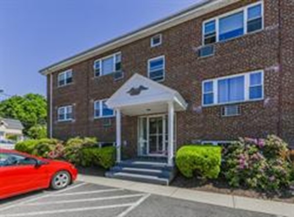 1075 Chestnut Street, Unit 6 Newton, MA 02464 - Photo 1 of 16