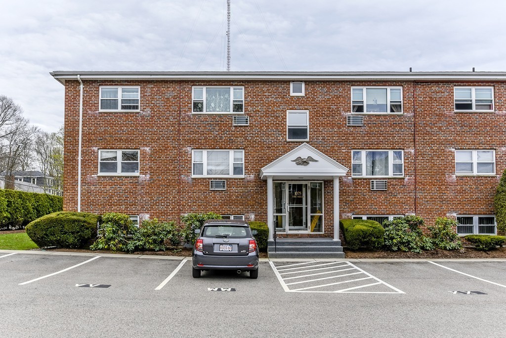 1075 Chestnut Street, Unit 6 Newton, MA 02464 - Photo 14 of 16