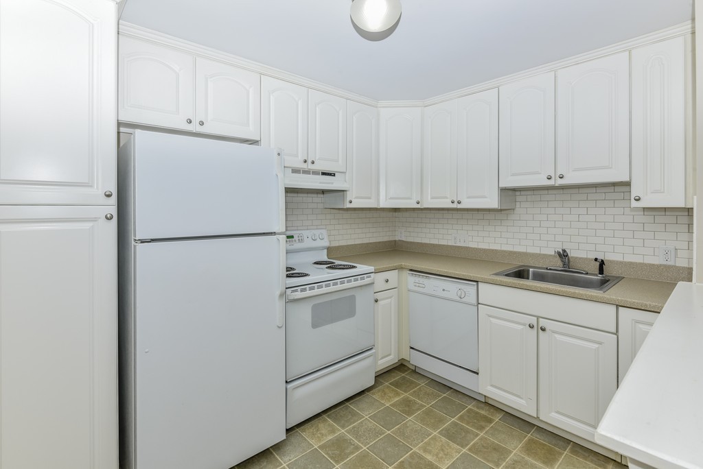 1075 Chestnut Street, Unit 6 Newton, MA 02464 - Photo 2 of 16