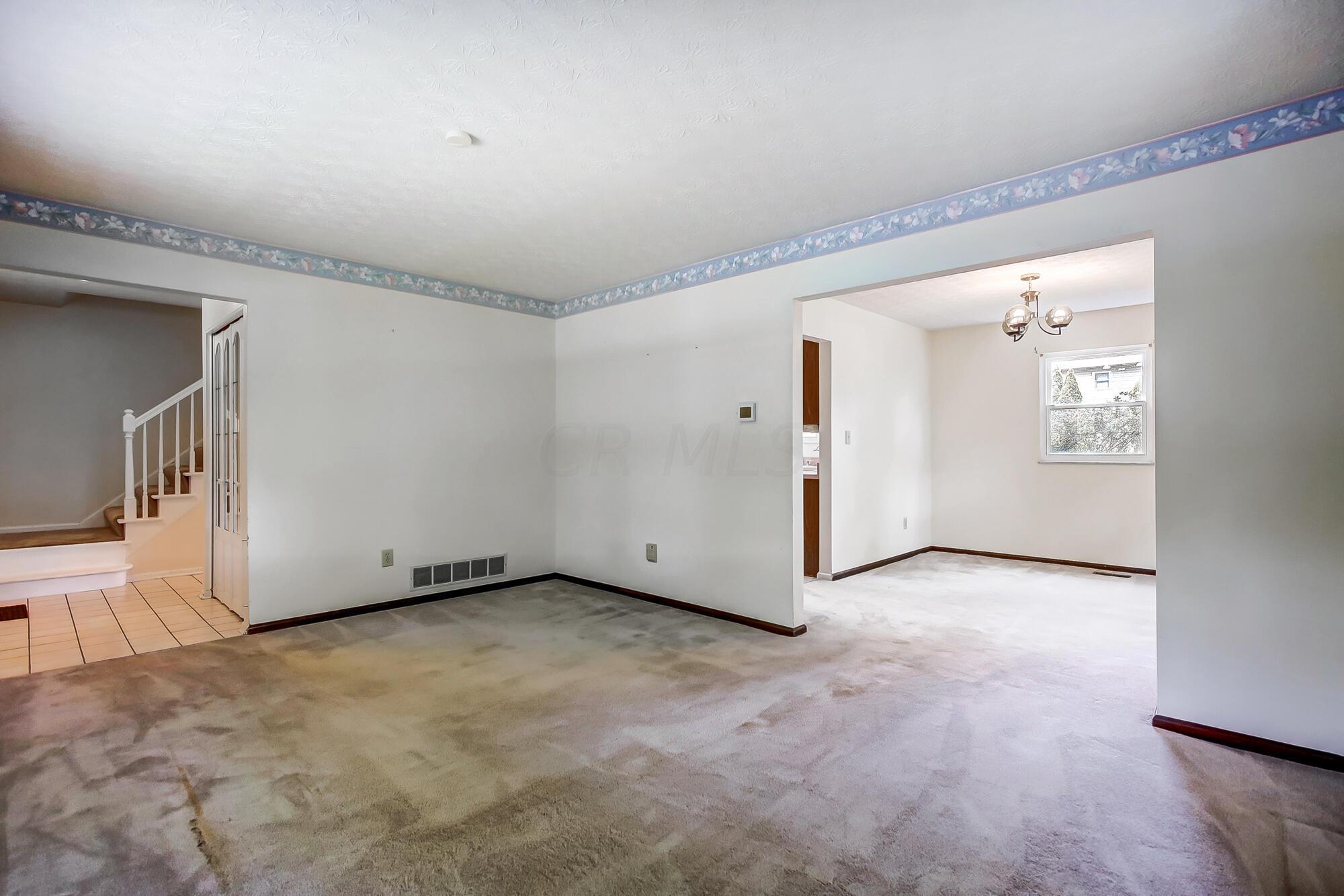 577 Rosehill Road Reynoldsburg, OH 43068 - Photo 11 of 51 011