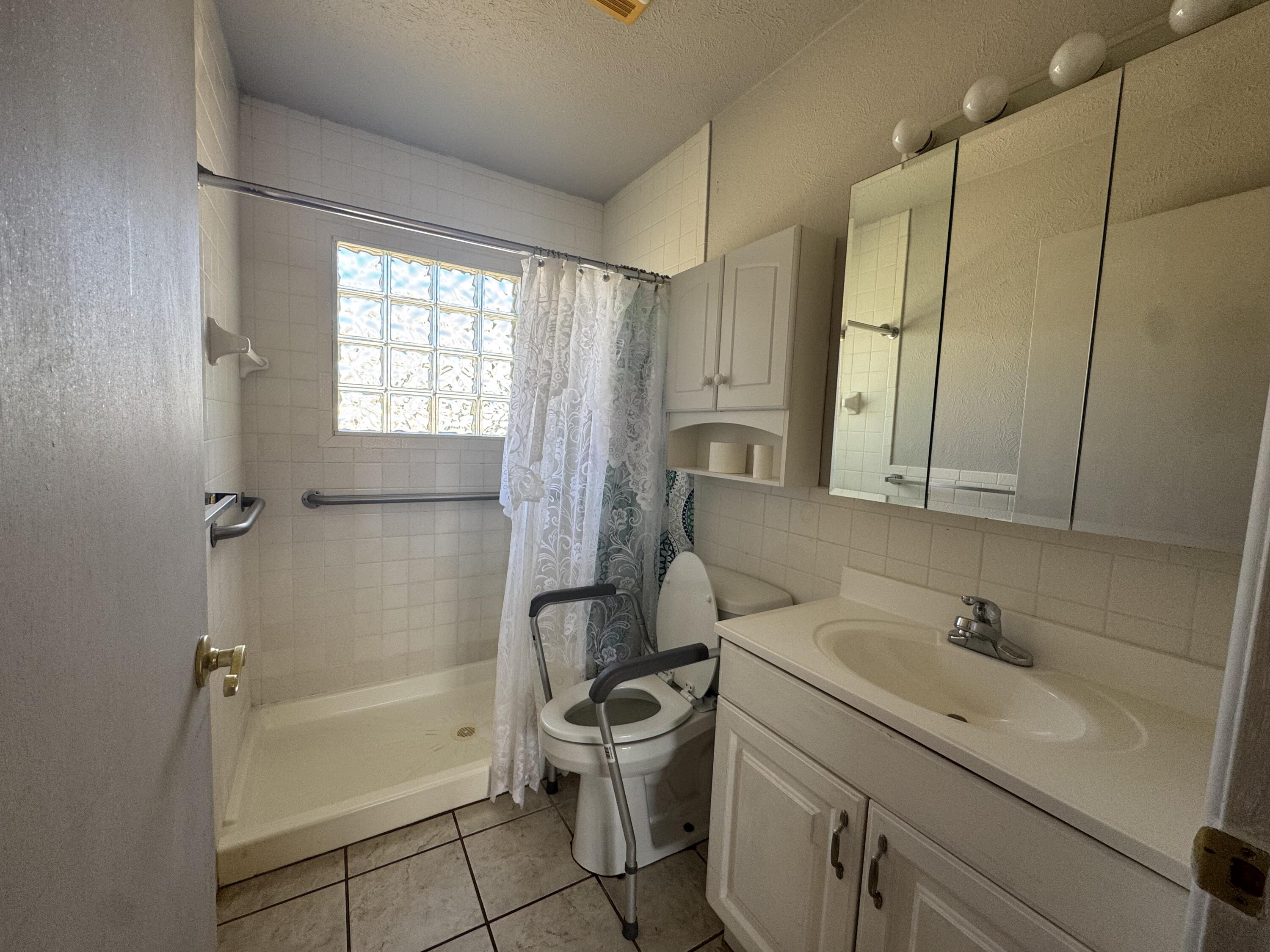 5009 35th Street Lubbock, TX 79414 - Photo 12 of 24 IMG_1168