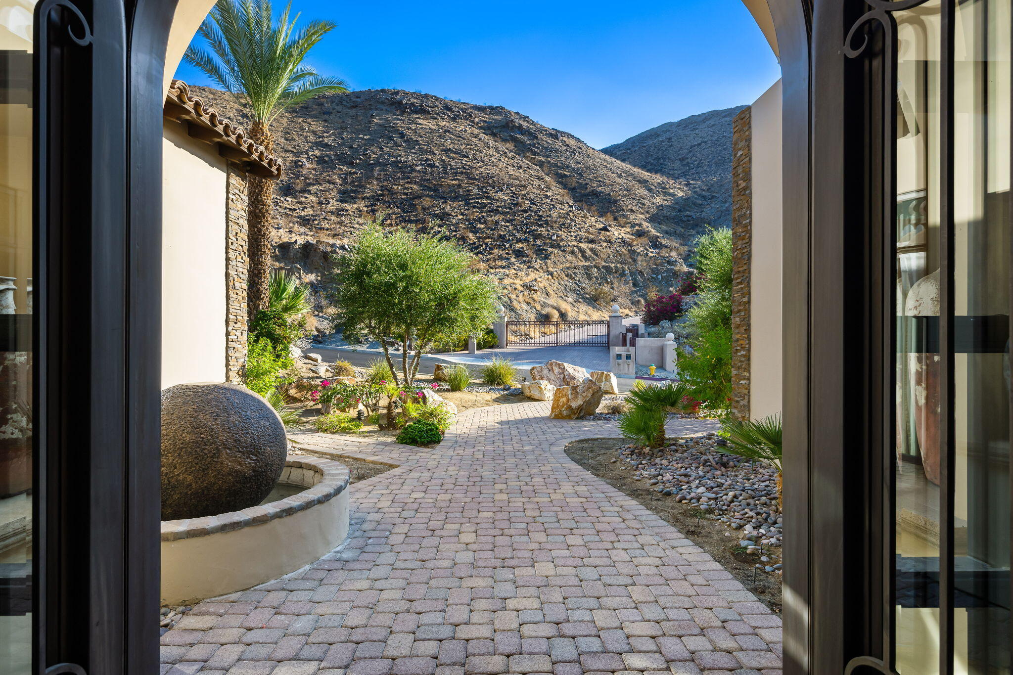 9 Nebulae Way Rancho Mirage, CA 92270 - Photo 21 of 65 57-web-or-mls-FW_Nebulae_0825_OPMG_057