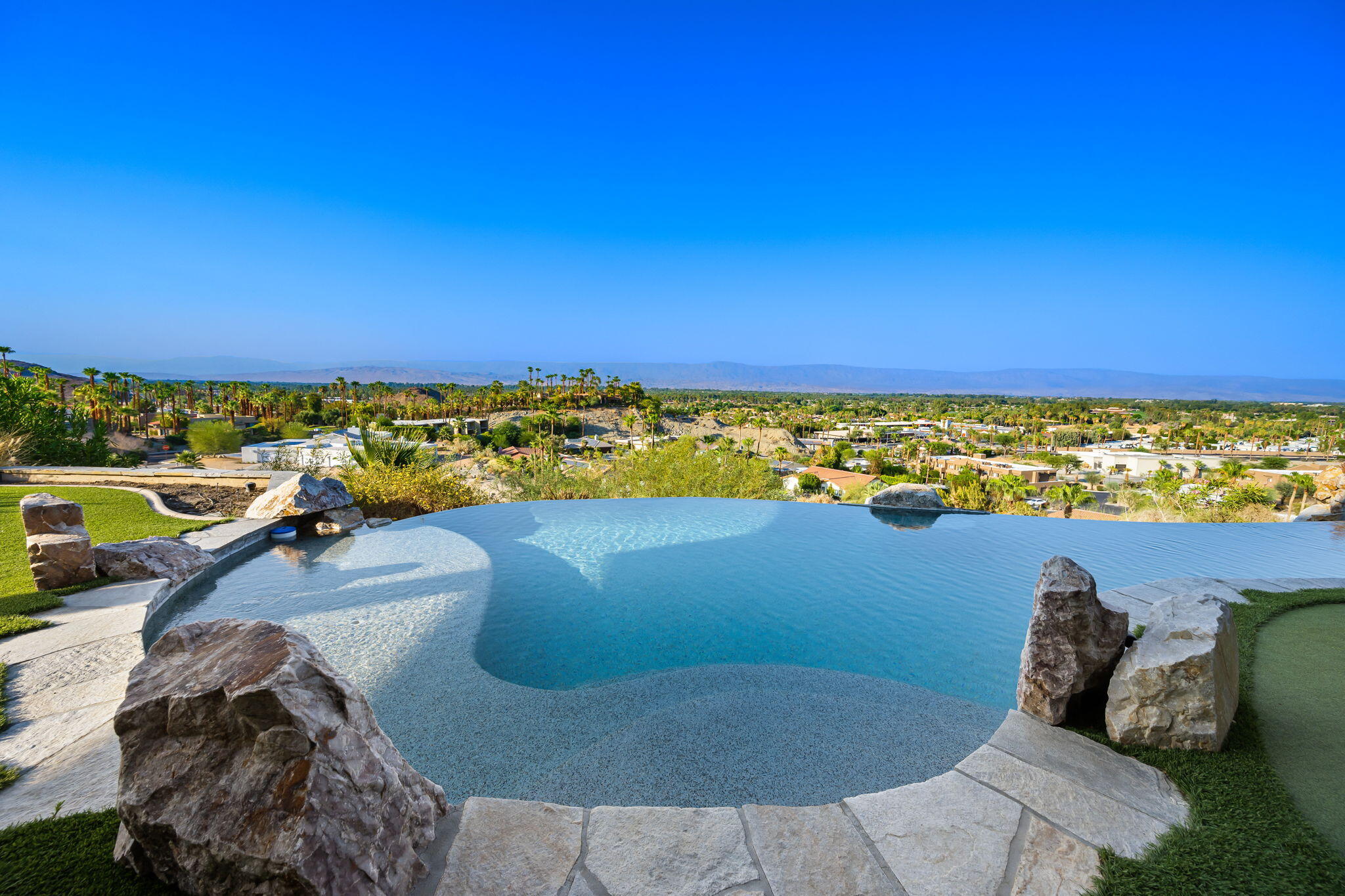 9 Nebulae Way Rancho Mirage, CA 92270 - Photo 30 of 65 73-web-or-mls-FW_Nebulae_0825_OPMG_073