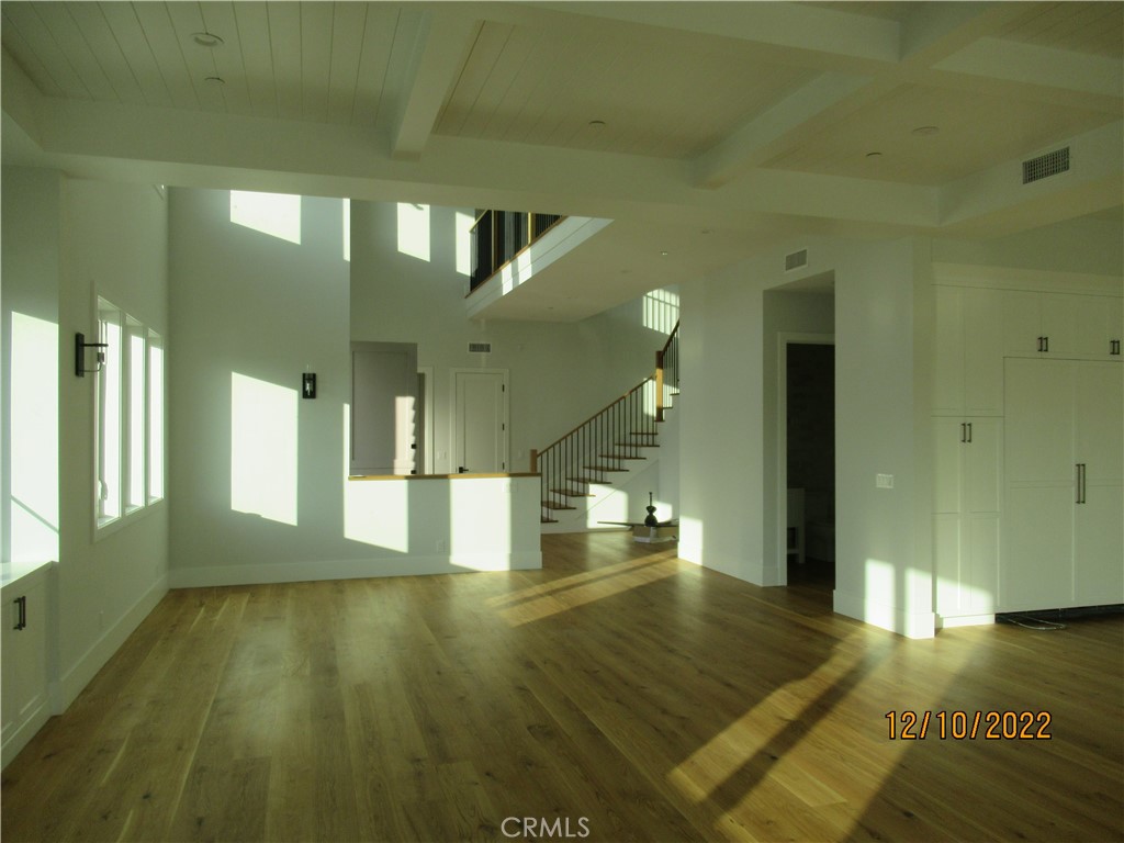 1300 11th Street Manhattan Beach, CA 90266 - Photo 12 of 19 a view of a living room