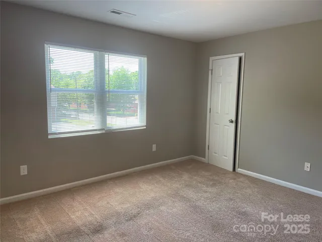 $998 | 2335 Carmine Street, Unit 2, Charlotte, NC 28206