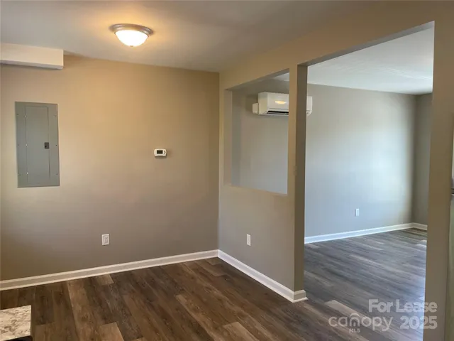 $998 | 2335 Carmine Street, Unit 2, Charlotte, NC 28206