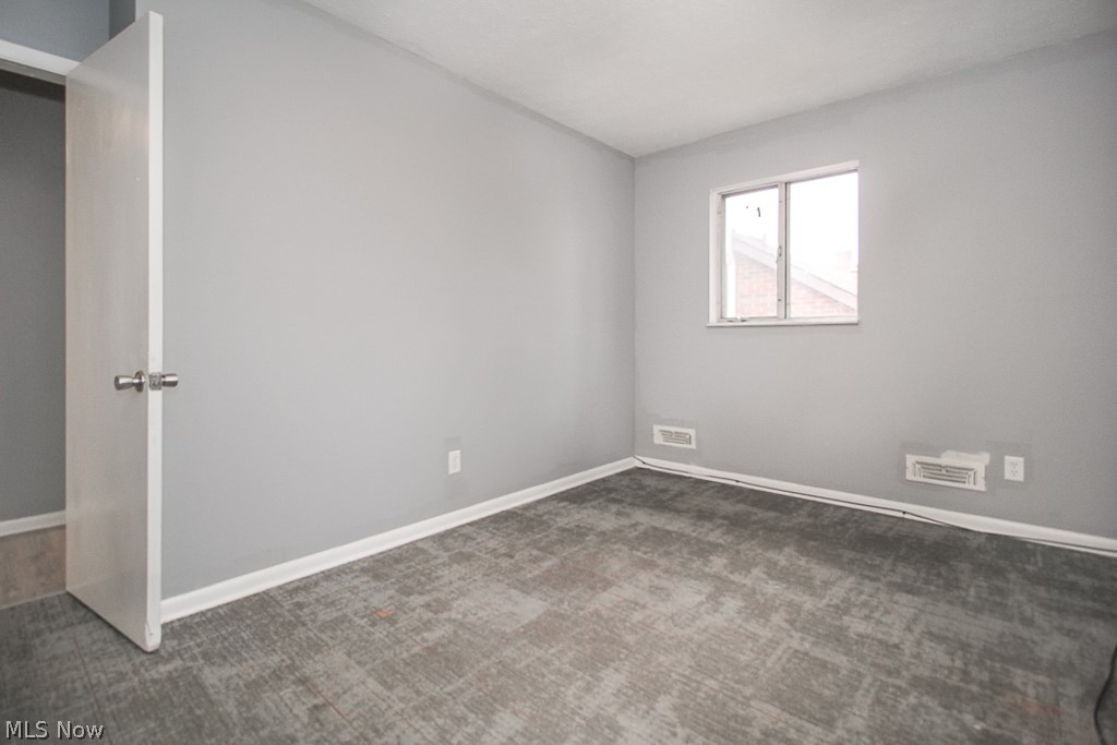 7903 Ackley Road Parma, OH 44129 - Photo 17 of 27
