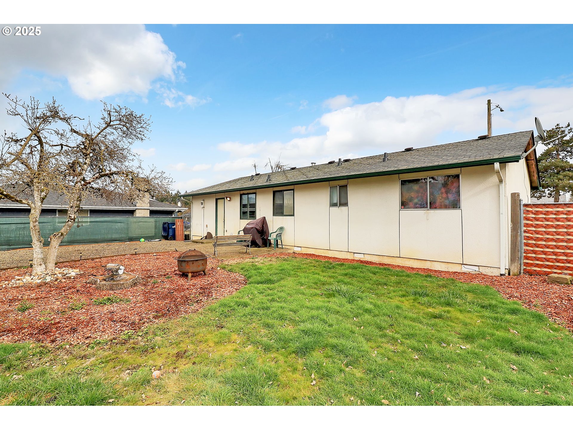 718 52nd Place Springfield, OR 97478 - Photo 24 of 29