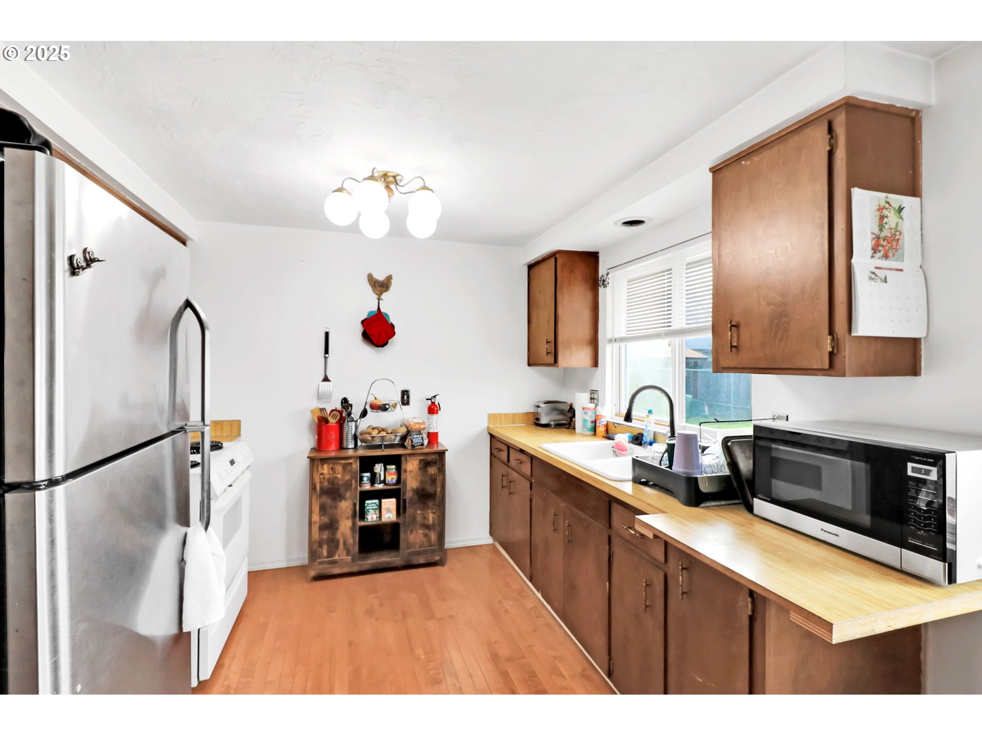 718 52nd Place Springfield, OR 97478 - Photo 7 of 29