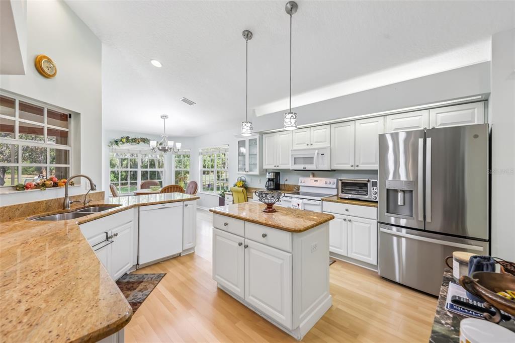 623 Juniper Way Tavares, FL 32778 - Photo 11 of 52