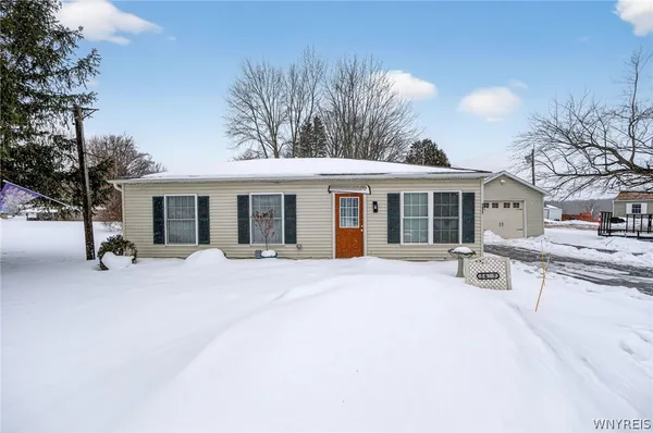 $195,000 | 5677 Eastwood Drive, Verona, NY 13478