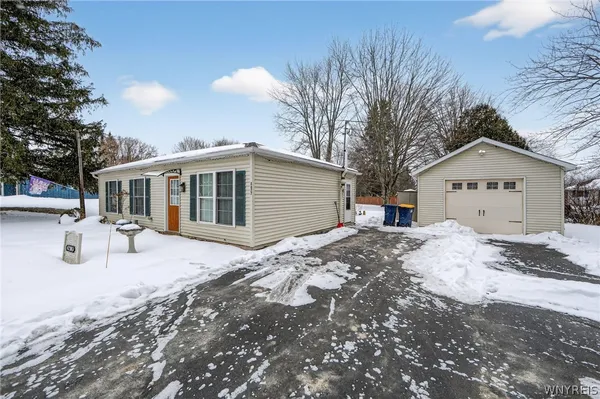 $195,000 | 5677 Eastwood Drive, Verona, NY 13478