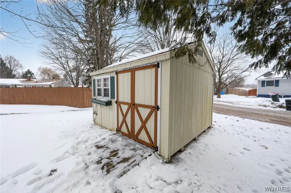 $195,000 | 5677 Eastwood Drive, Verona, NY 13478