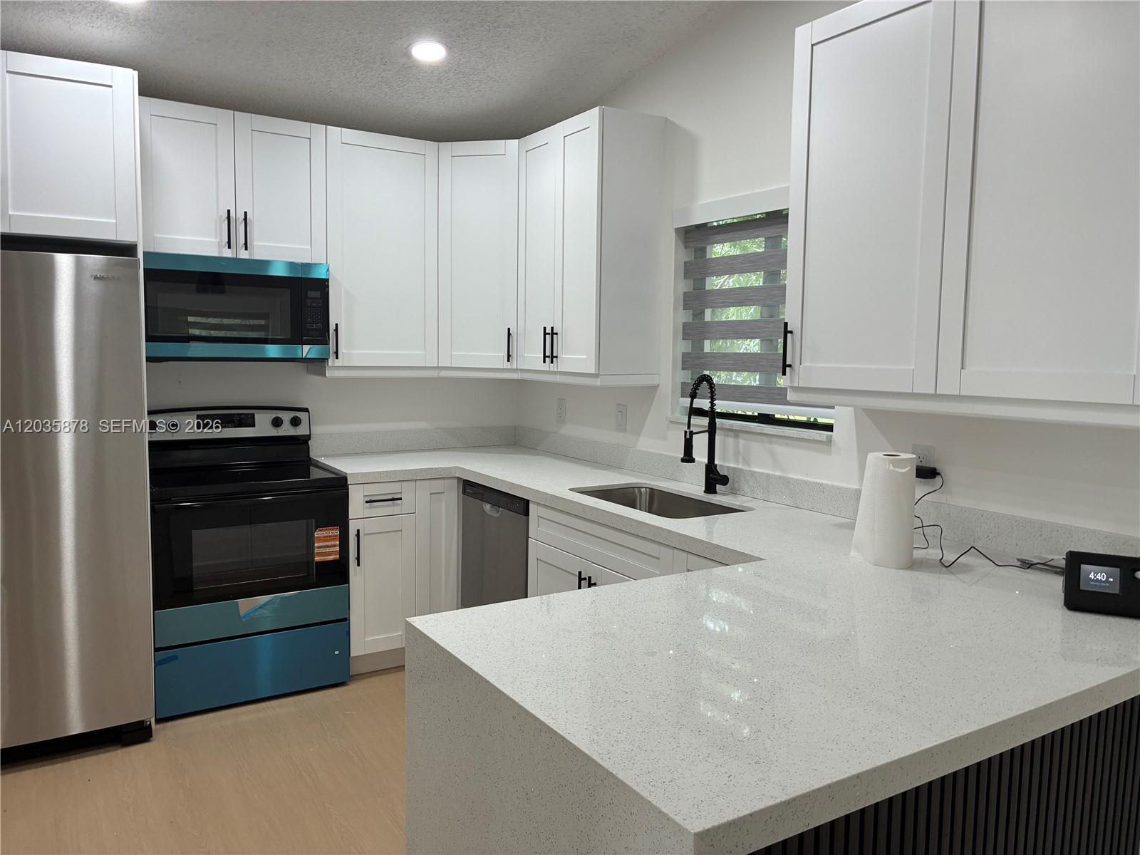 13608 Southwest 286th Terrace Homestead, FL 33033 - Photo 5 of 9