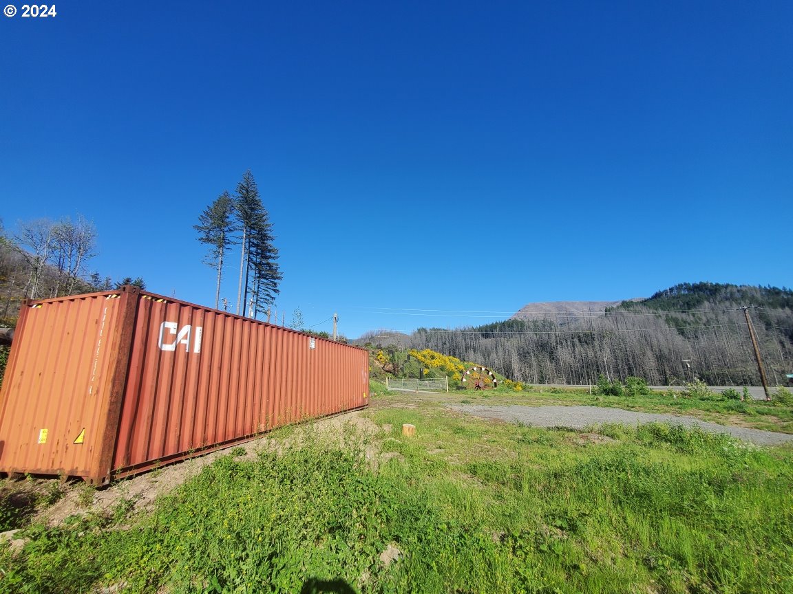 36155 Niagara Heights Road Gates, OR 97346 - Photo 13 of 14 Gallery Image 13
