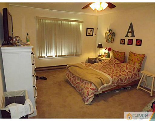 701 D Croydon Road Monroe Township, NJ 08831 - Photo 9 of 14 Gallery Image 9