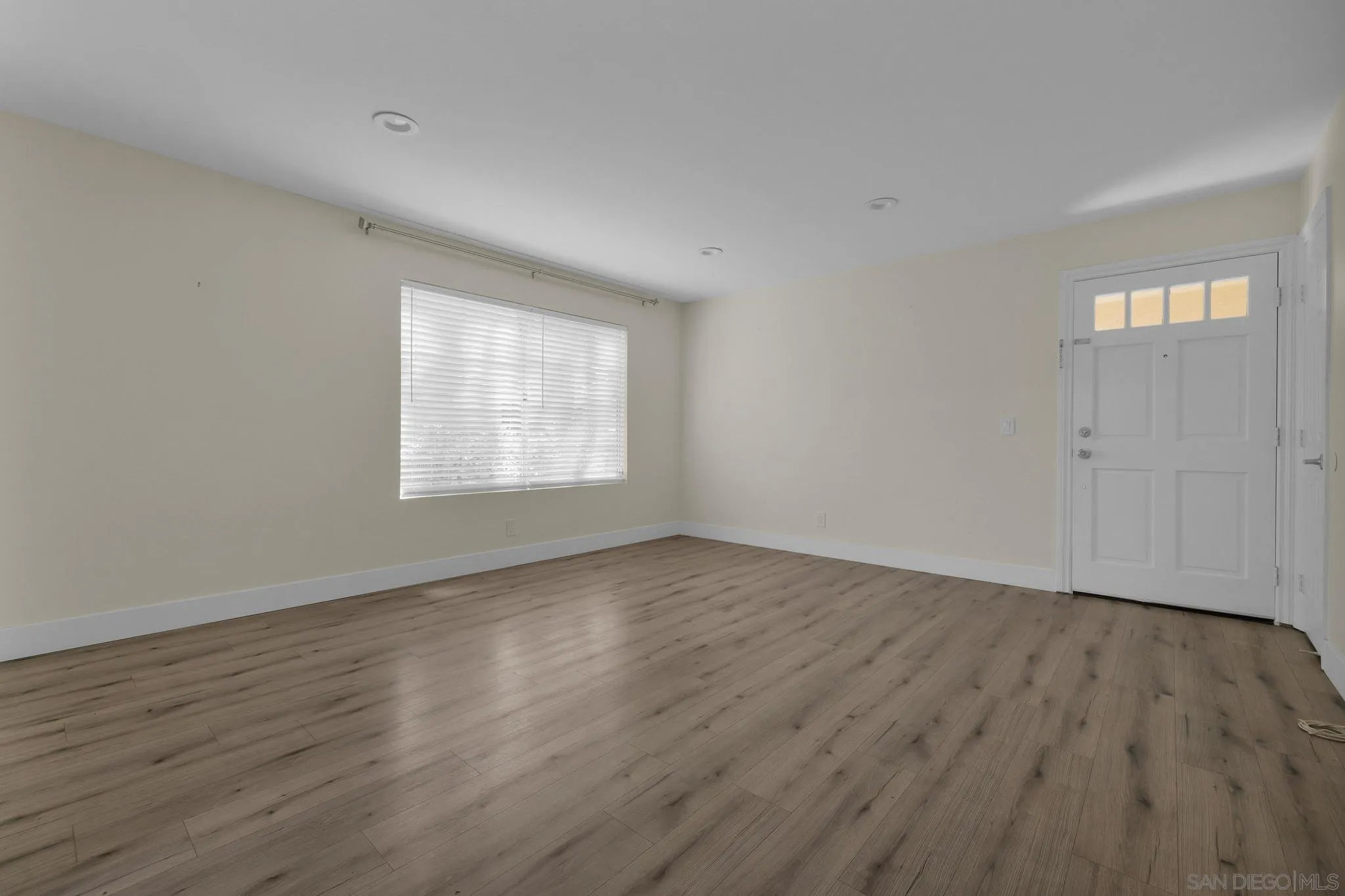 3675 Grove Street, Unit 180 Lemon Grove, CA 91945 - Photo 3 of 28