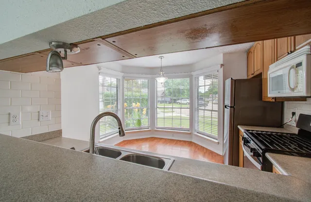 $199,000 | 11187 Thunderhaven Drive, Houston, TX 77064