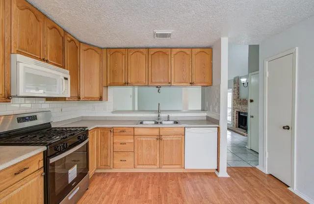 $199,000 | 11187 Thunderhaven Drive, Houston, TX 77064