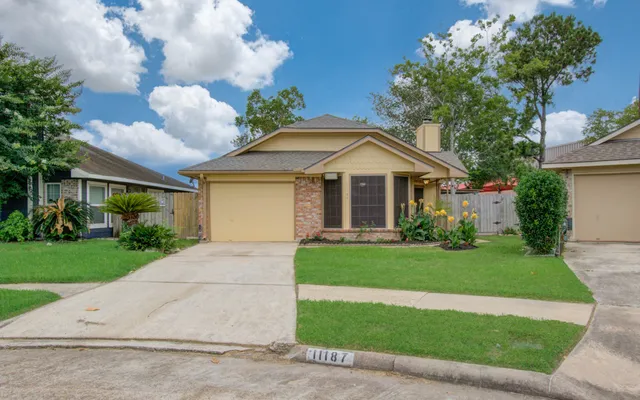 $199,000 | 11187 Thunderhaven Drive, Houston, TX 77064