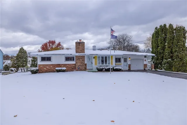 $215,000 | 282 Straub Road, Greece, NY 14626