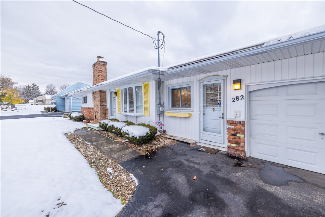 282 Straub Road Greece, NY 14626 - Photo 2 of 37