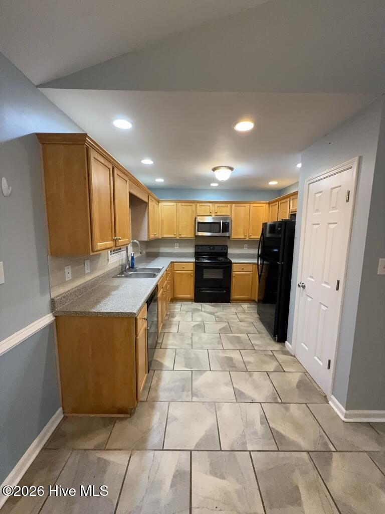 184 Justice Road Jacksonville, NC 28540 - Photo 7 of 19 kitchen