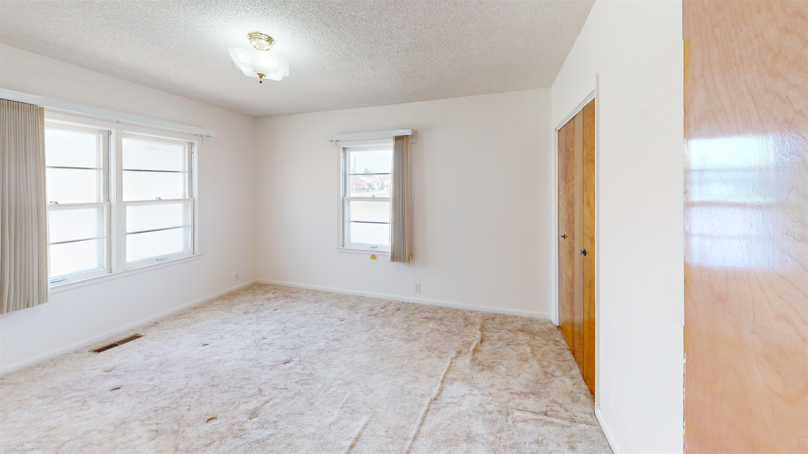 1739 Center Avenue Mitchell, NE 69357 - Photo 9 of 16