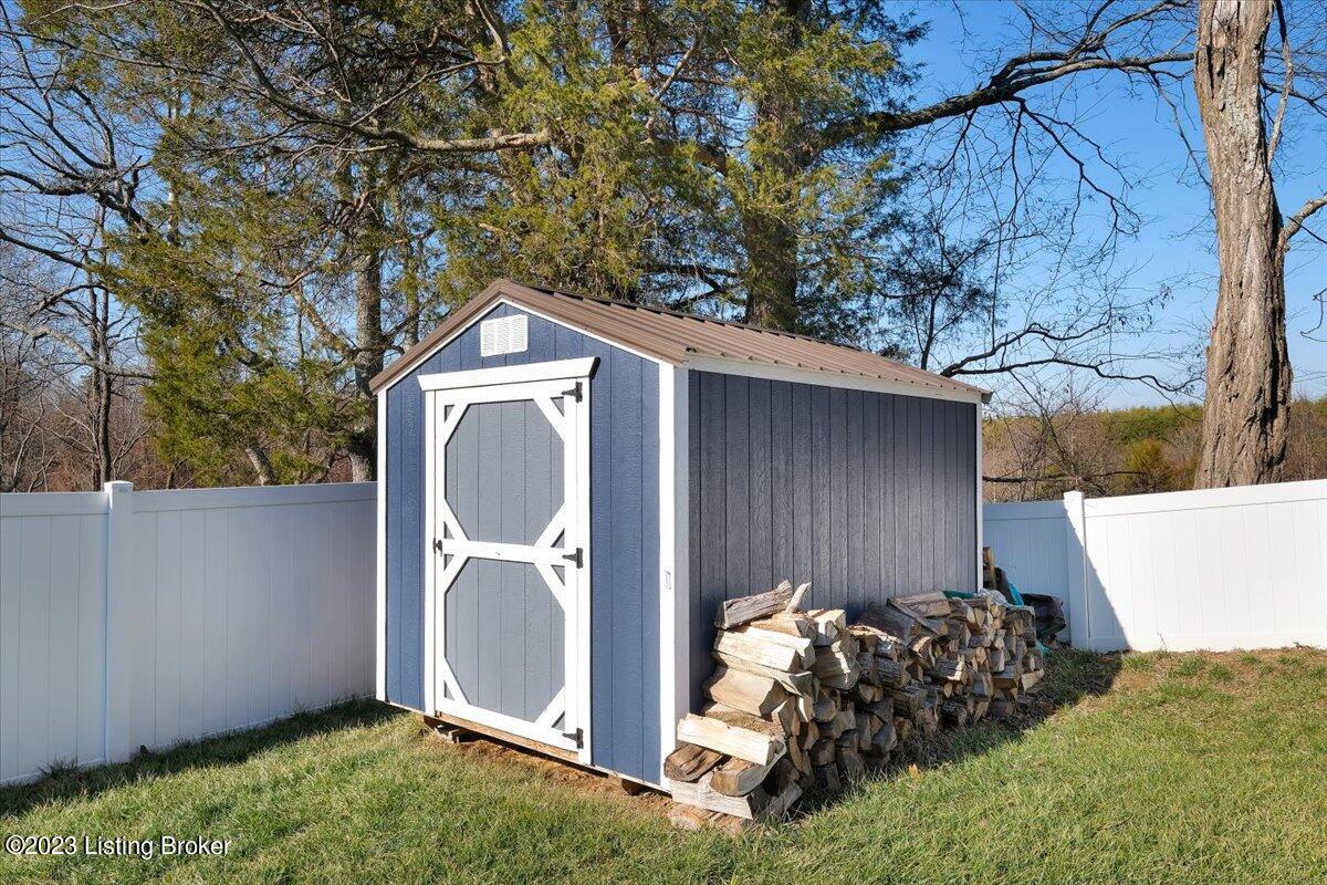 382 Highland Ridge Drive Mount Washington, KY 40047 - Photo 55 of 63 63-382 Highland Ridge Dr-161