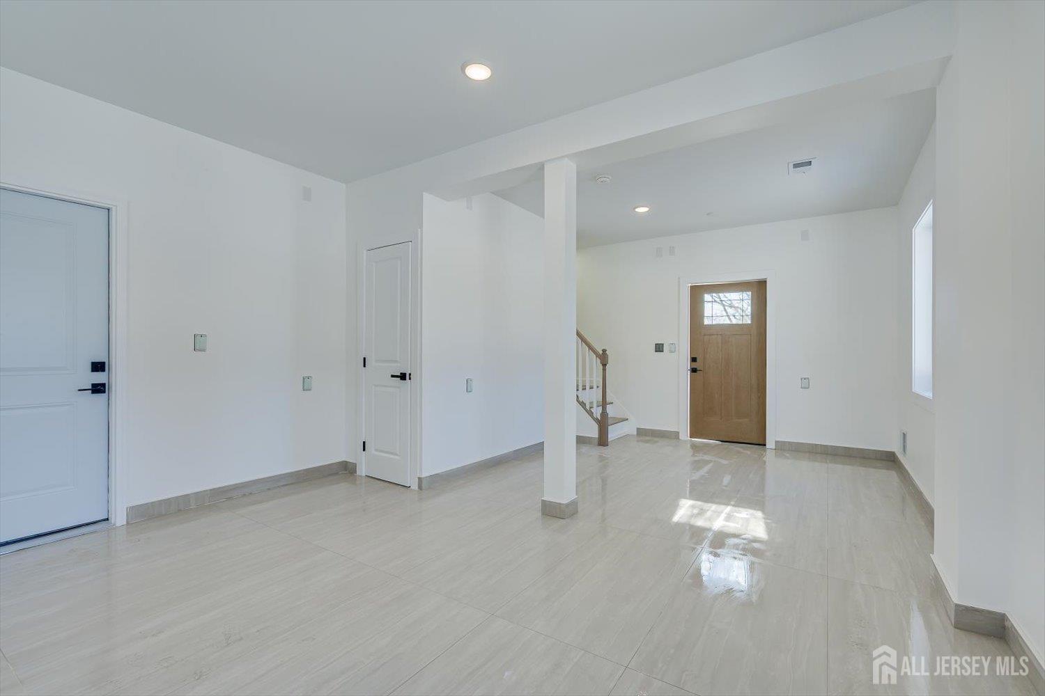 653 Huff Avenue Manville, NJ 08835 - Photo 13 of 27