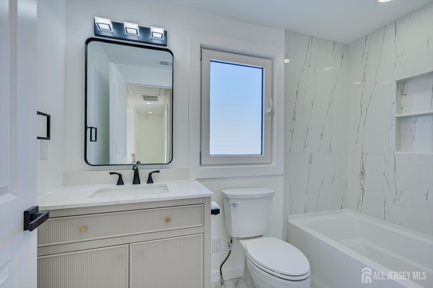 653 Huff Avenue Manville, NJ 08835 - Photo 20 of 27