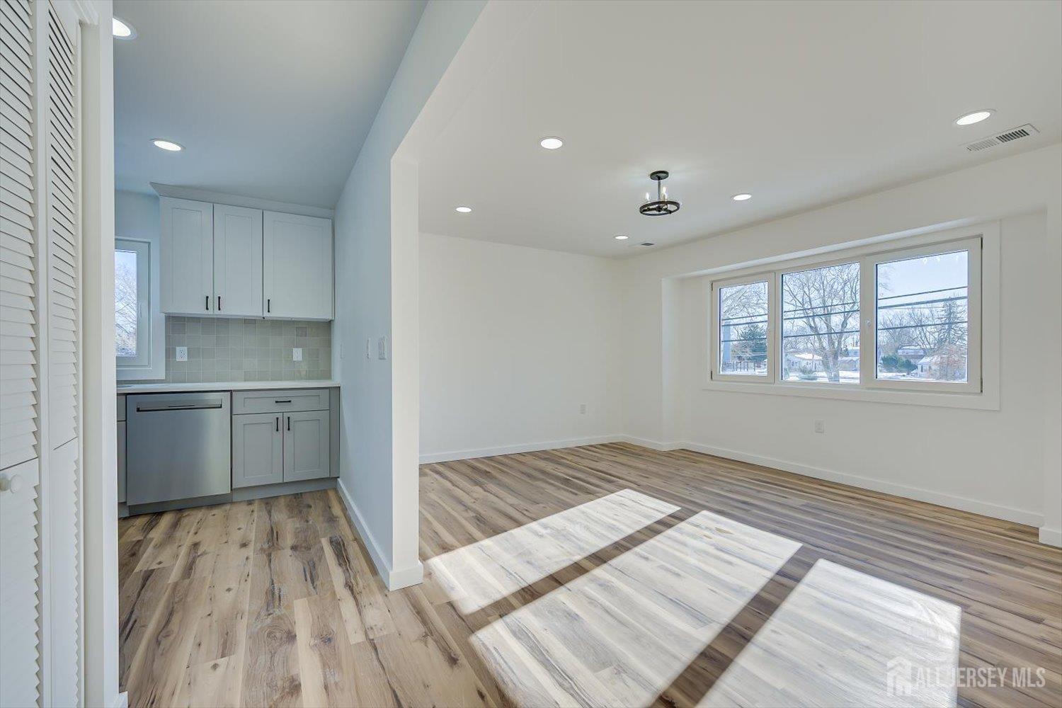 653 Huff Avenue Manville, NJ 08835 - Photo 23 of 27