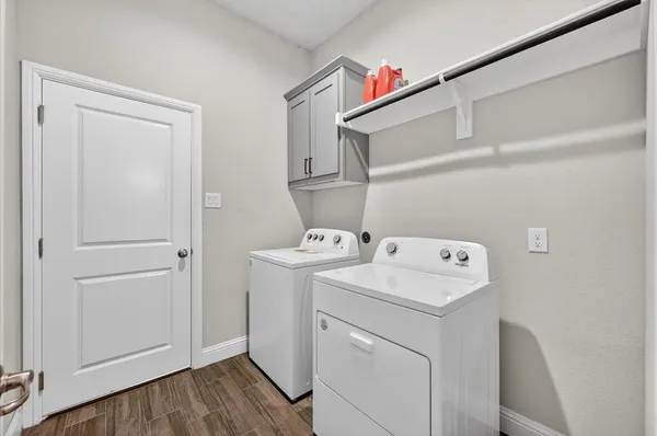 $3,300 | 3668 Walnut Rdg Drive, Grand Prairie, TX 76065
