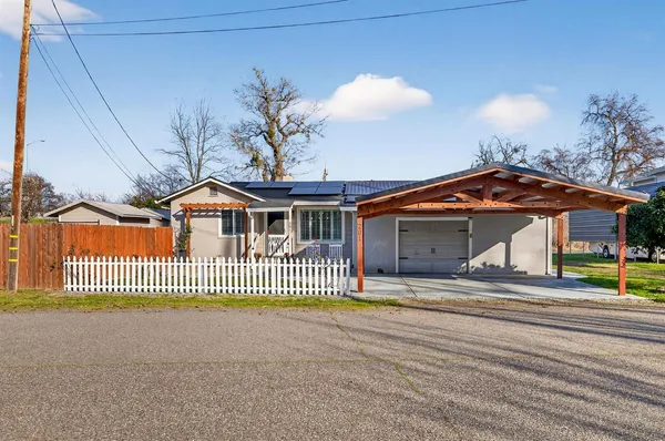$339,000 | 201 Cavalier Drive, Tehama, CA 96035