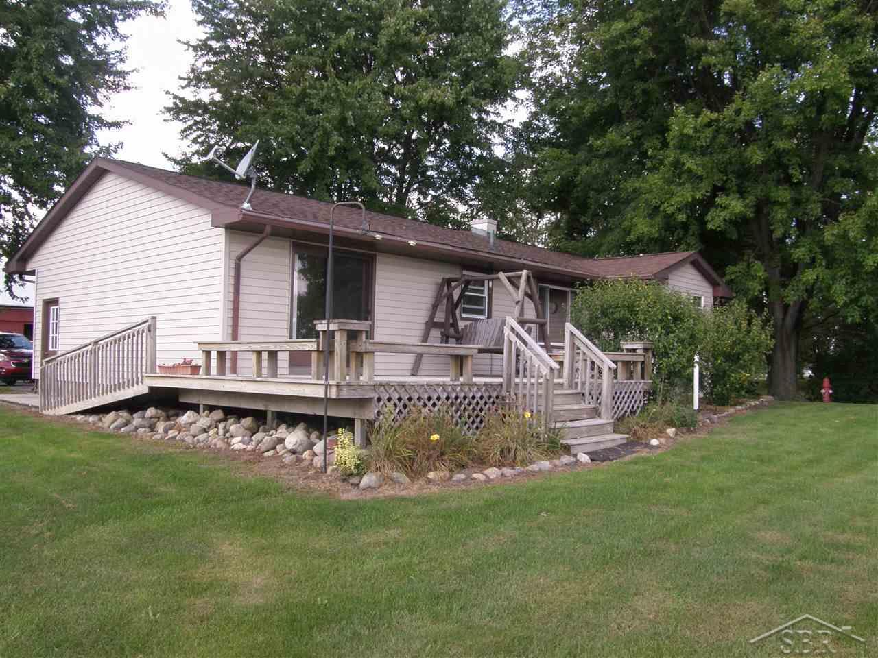 17417 Lincoln Road New Lothrop, MI 48460 - Photo 3 of 19 31395266-2.JPG