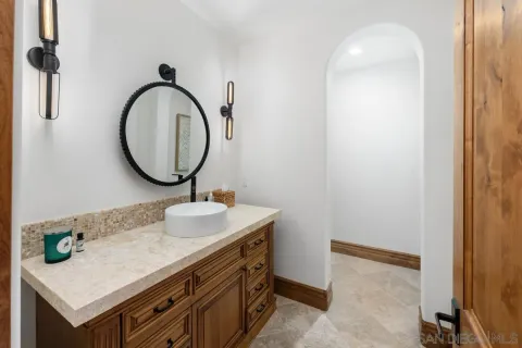 $6,995,000 | 8084 Entrada De Luz East, San Diego, CA 92127