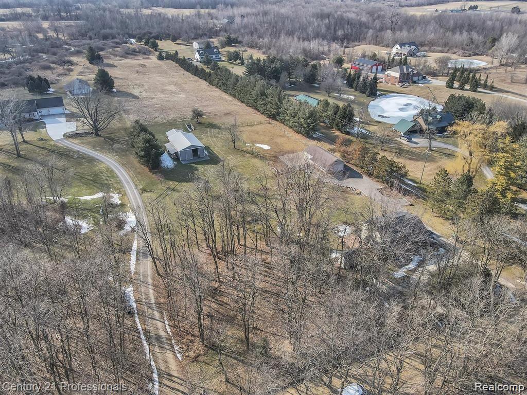 5340 Bishop Road Dryden, MI 48428 - Photo 66 of 82 76-5340-Bishop-Rd-WindowStill-Real-Estate-Photography-76.jpg