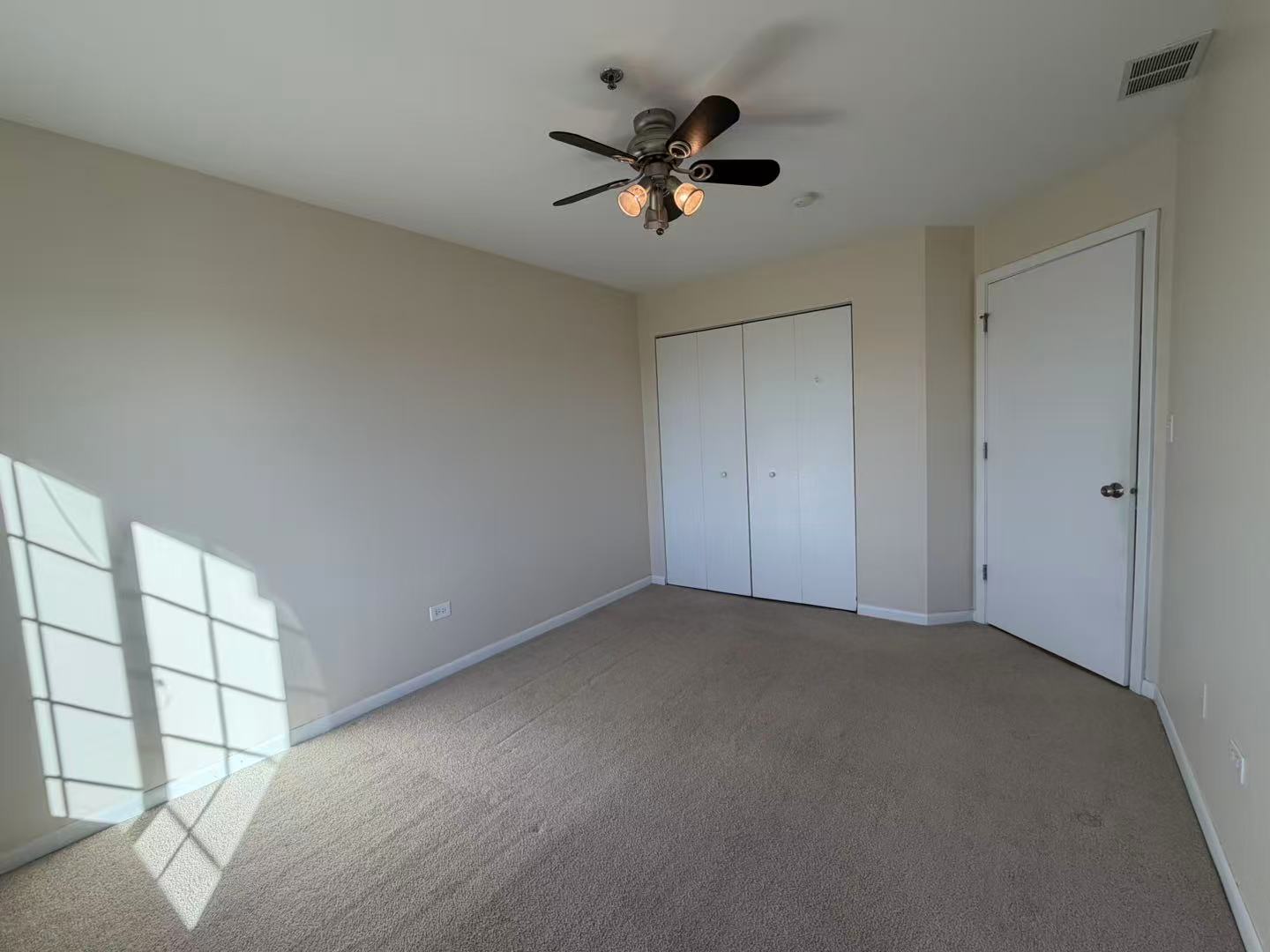 8255 Skokie Boulevard, Unit 406 Skokie, IL 60077 - Photo 13 of 16 a view of an empty room