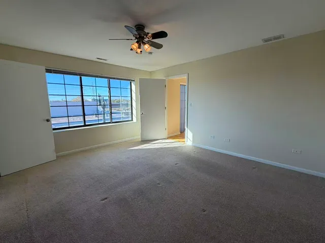 $2,500 | 8255 Skokie Boulevard, Unit 406, Skokie, IL 60077